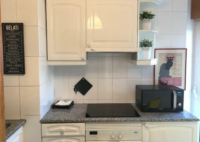 Apartment 8-bit-building